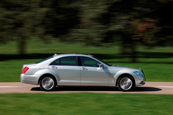 Mercedes-Benz S-Class 2011